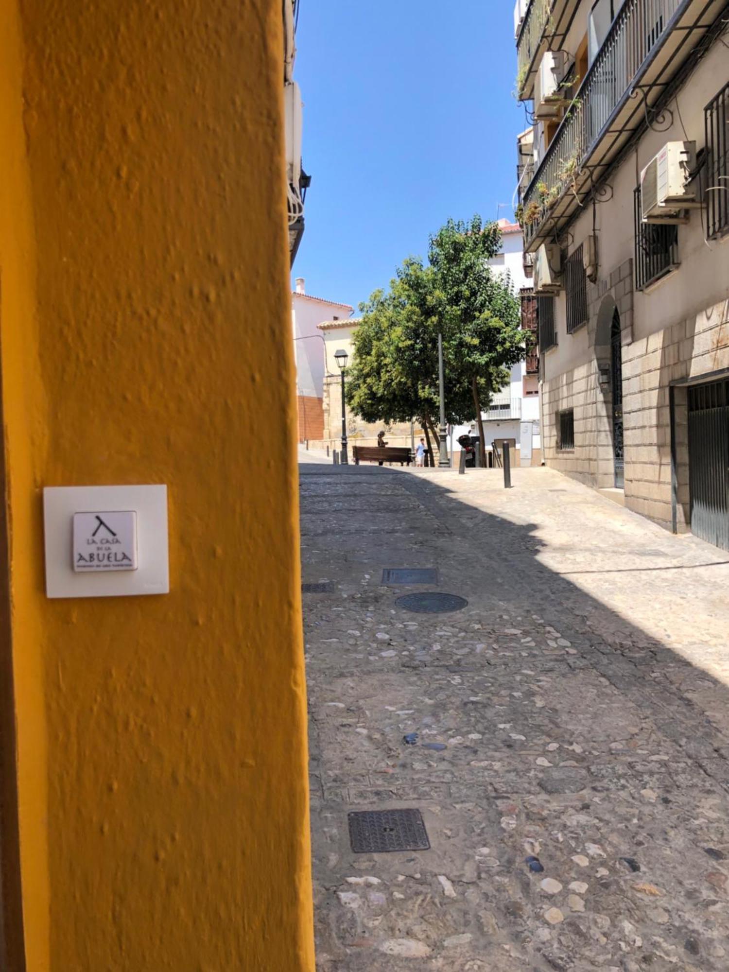 La Casa De La Abuela Apartment Jaén Exterior photo